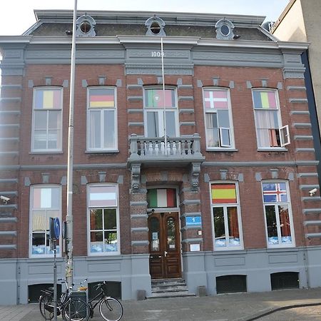 Breda Hostel / Youth Hostel Exteriér fotografie